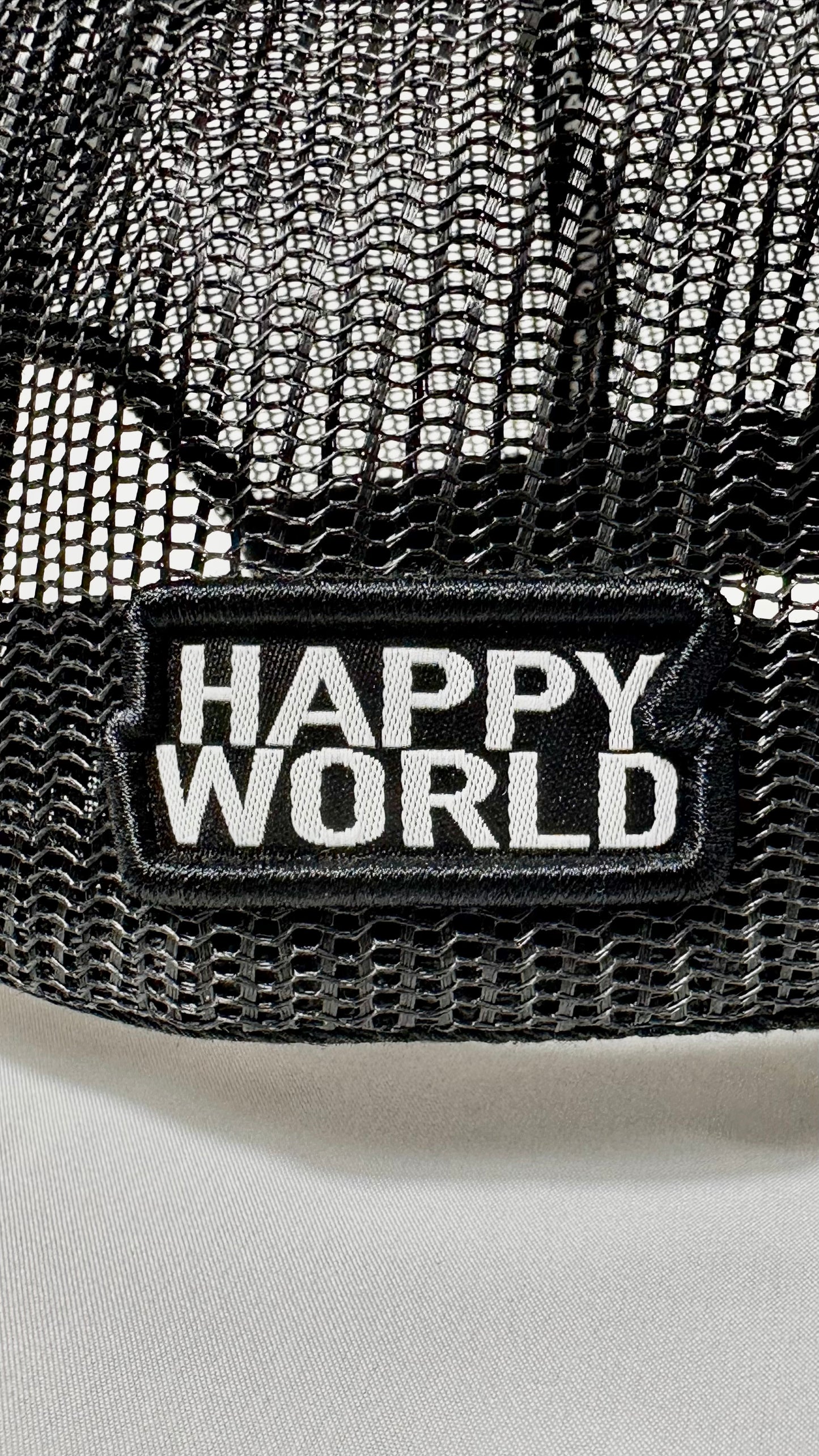 HAPPY WORLD